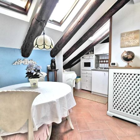 Apartamento Wonderful Penthouse In The Heart Of Milán Exterior foto